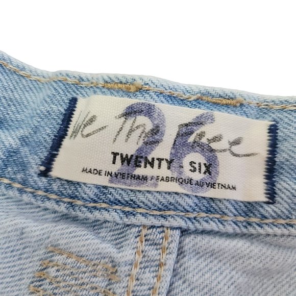 We The Free raw hem denim shorts light wash button fly denim jean shorts 165/68a - Picture 5 of 6